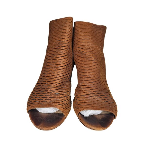 Vince Camuto size 11 Brown Open Toe Heeled Sandals With Cut-Out Design - Picture 3 of 9